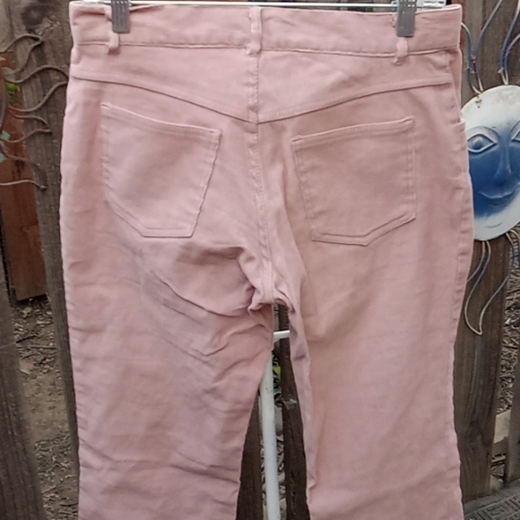 Woman's corduroy jeans, some kind of pink. Good stretch. Size 9. - Picture 2 of 11